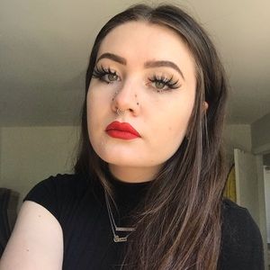 Meet your Posher, Cierra